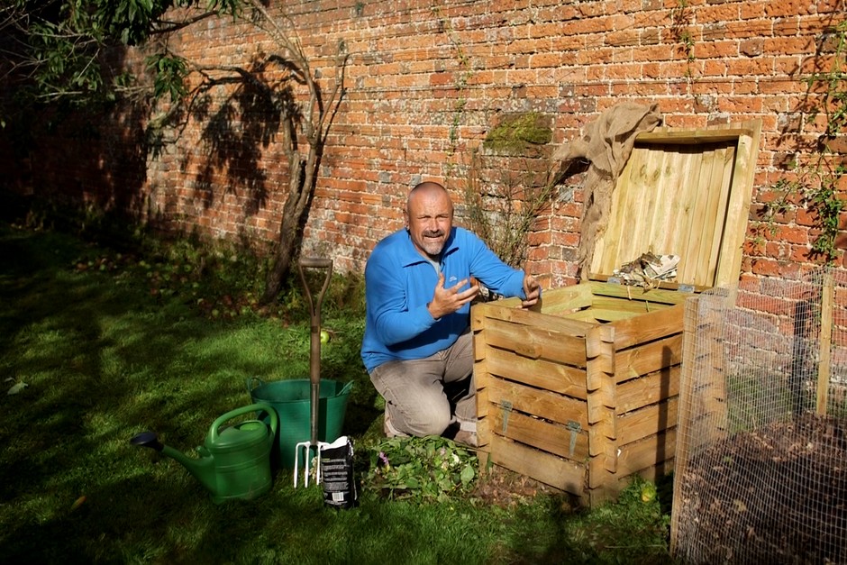 Dealing with composting problems Dealing with composting problems